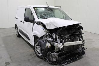 Toyota ProAce CITY picture 2