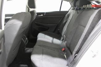 Volkswagen Golf  picture 11