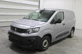 skadebil auto Peugeot Partner  2022/12