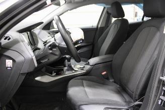 BMW 1-serie 118 picture 11