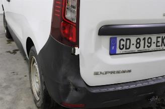 Renault Express  picture 9