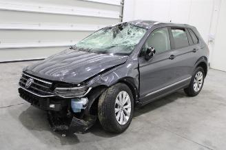 Voiture accidenté Volkswagen Tiguan  2023/1