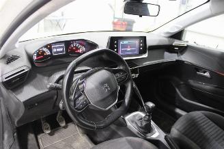 Peugeot 208  picture 9