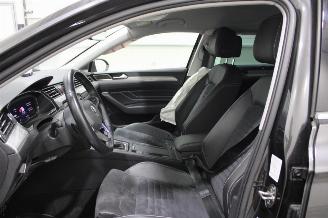 Volkswagen Passat  picture 10