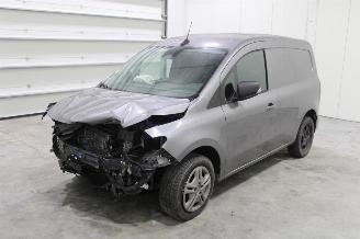 krockskadad bil auto Mercedes Citan  2022/4