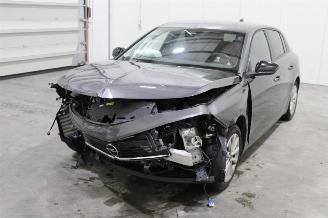 damaged passenger cars Opel Astra  2023/4