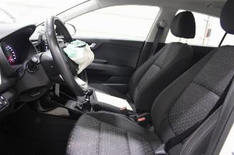 Kia Rio  picture 10
