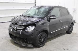 damaged passenger cars Renault Twingo  2022/1