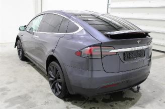 Tesla Model X  picture 4
