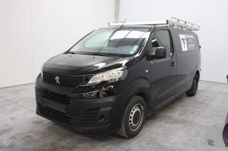 skadebil auto Peugeot Expert  2022/1