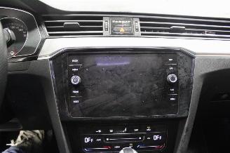 Volkswagen Passat  picture 13