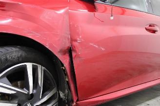 Peugeot 208  picture 6