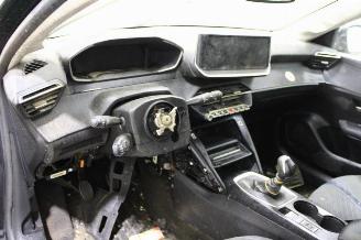 Peugeot 208  picture 12