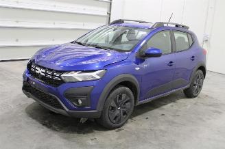 Vaurioauto  passenger cars Dacia Sandero  2025/2