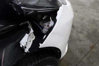 Peugeot 108  picture 19