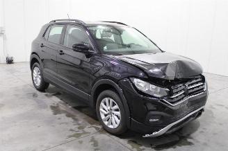 Volkswagen T-Cross  picture 2