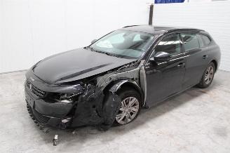 krockskadad bil auto Peugeot 508  2022/8