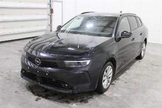 damaged passenger cars Opel Astra  2024/11