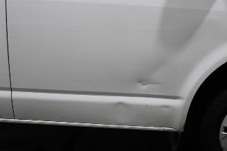 Volkswagen Transporter T6 picture 6