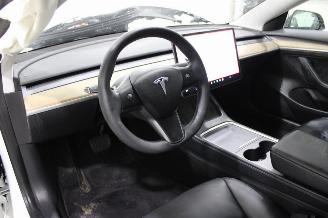 Tesla Model 3  picture 9