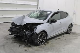 škoda osobní automobily Renault Clio  2023/9