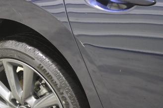 Mazda 3  picture 8