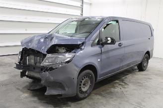 Auto incidentate Mercedes Vito  2025/9