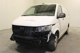 skadebil auto Volkswagen Transporter T6 2024/9