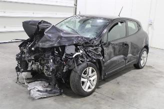 Coche accidentado Renault Clio  2024/2