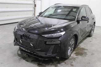 Vaurioauto  passenger cars Audi Q6 e-tron 2025/10