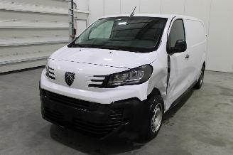 Vaurioauto  passenger cars Peugeot Expert  2025/9