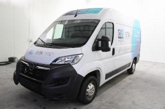 damaged passenger cars Opel Movano  2022/9