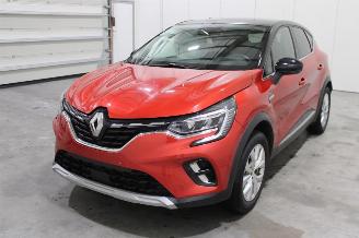 disassembly passenger cars Renault Captur  2022/9