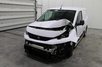 rozbiórka samochody osobowe Peugeot Partner  2023/2