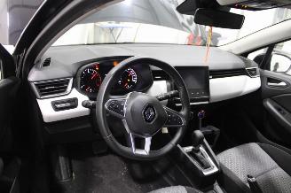Renault Clio  picture 9