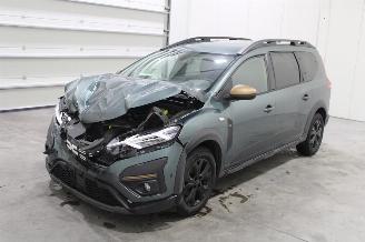 krockskadad bil auto Dacia Jogger  2024/6
