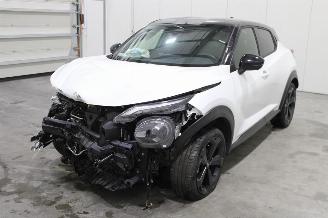 krockskadad bil auto Nissan Juke  2025/10