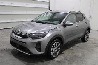 Unfallwagen Kia Stonic  2023/12