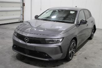 damaged passenger cars Opel Astra  2023/7