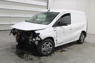 Avarii auto utilitare Mercedes eCitan  2025/6