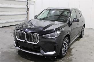skadebil auto BMW iX1  2025/12
