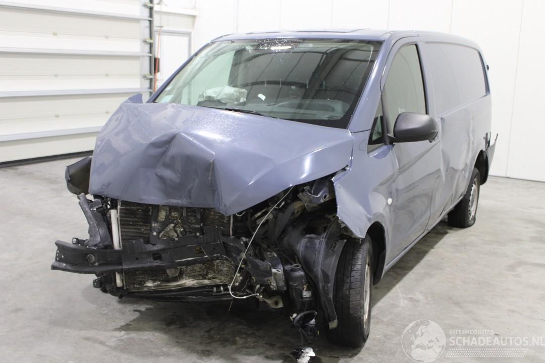 Mercedes Vito 