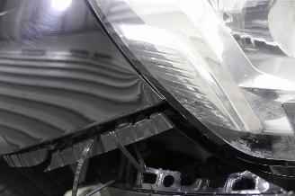 Peugeot 2008  picture 23