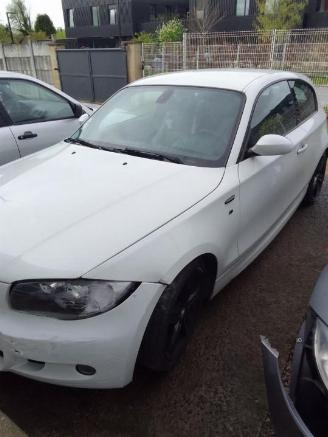 skadebil auto BMW 1-serie 120 2008/7