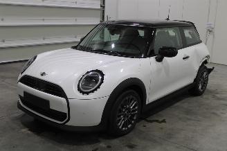 Coche accidentado Mini Cooper C 2024/9