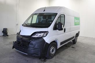 Damaged car Peugeot Boxer  2025/11