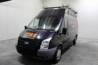 damaged passenger cars Ford Transit  2013/5