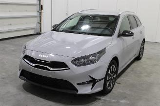 Voiture accidenté Kia Cee d cee'd Sporty Wagon 2025/10