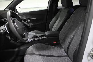Peugeot 2008  picture 11