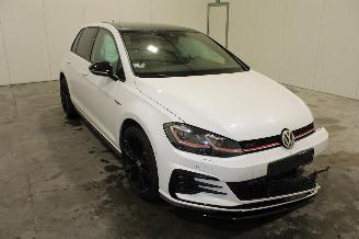 Volkswagen Golf  picture 2